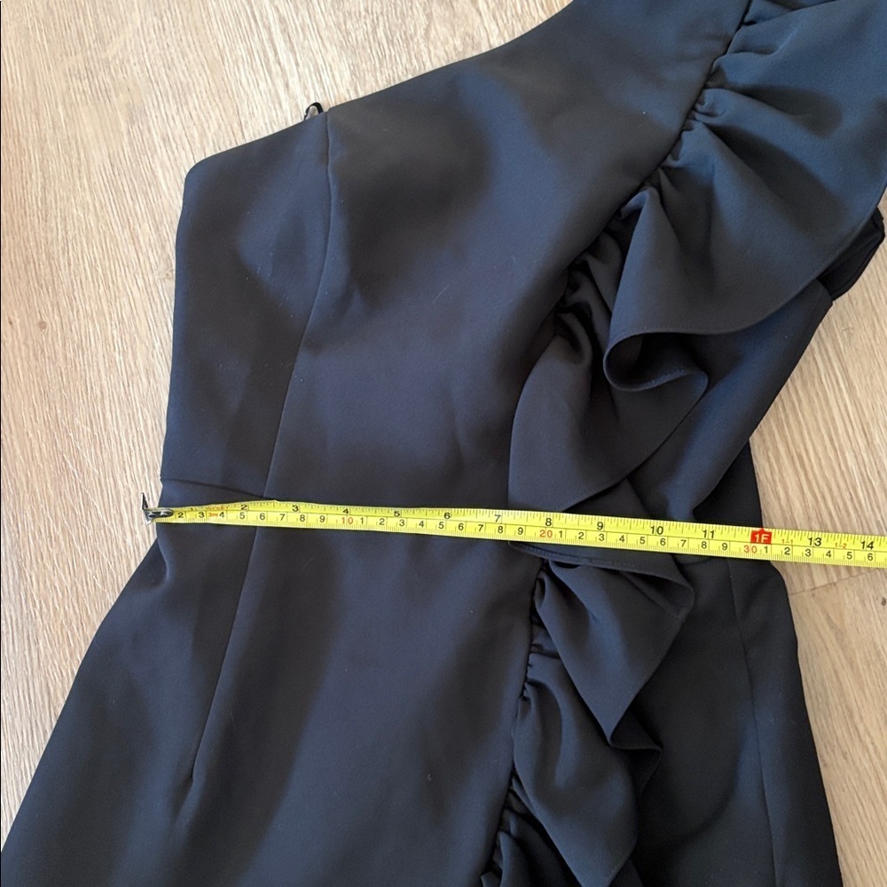 Jarlo Black Ruffled One-Shoulder Dress - Picture 4 of 5